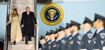 Trump zu seinem zweiten Staatsbesuch in Großbritannien eingetroffen