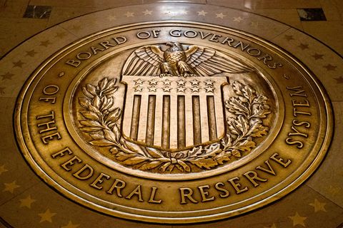 US-Notenbank erhöht Konjunkturprognose für 2025