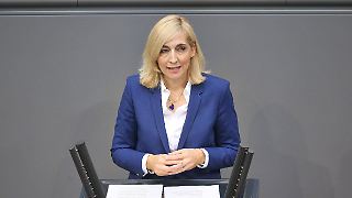 Warken erwägt Gebühren für Facharzt-Termine