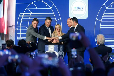 Erster Durchbruch beim Brennerbasistunnel – Ausbau in Bayern stockt