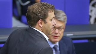 Klingbeil kontert Aussagen von Verkehrsminister Schnieder