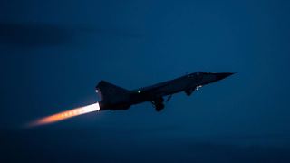 Union: Nato muss russische Kampfjets notfalls abschießen
