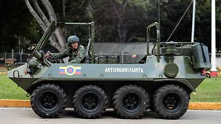 Venezuela schult Zivilisten mit Waffen im "ideologischen Denken"