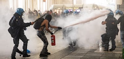 60 Polizisten bei Krawallen in Mailand verletzt – Meloni kritisiert „Gewalt und Zerstörung“