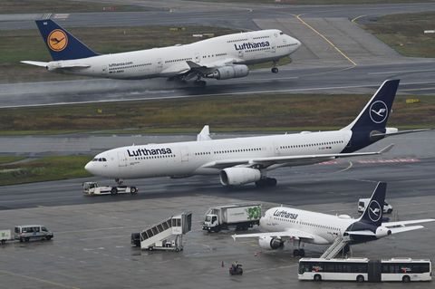 Lufthansa plant, Tausende Stellen zu streichen