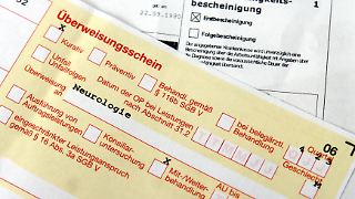Warken kündigt E-Überweisung beim Arztbesuch an