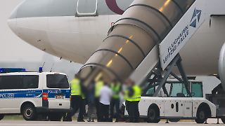 Dobrindt will ab Oktober direkt mit Taliban verhandeln
