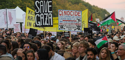 Mindestens 58.000 Gaza-Demonstranten in Berlin – Polizei mit Großaufgebot im Einsatz