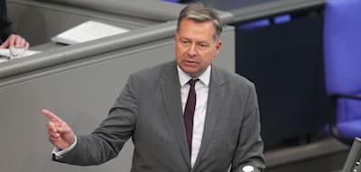 „Sozialmissbrauch beenden“ – CSU-Politiker fordert „Mini-Stütze“ für EU-Ausländer