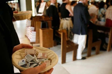 Wer wie viel Kirchensteuer zahlen muss