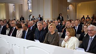 Klöckner und Pilawa sitzen bei Einheitsfeier in erster Reihe