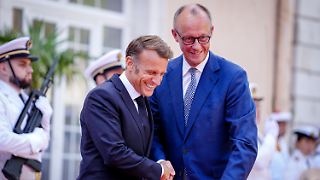 Feier in Saarbrücken - Merz und Macron halten Festrede
