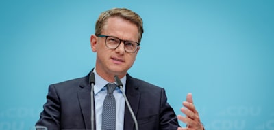 „Verrat an Kindern“ – Linnemann offen für Social-Media-Verbot bis 16
