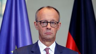 Zustimmung zu Merz fällt weiter, AfD bleibt stärkste Kraft