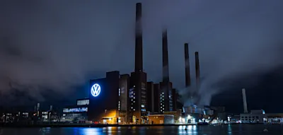 VW plant Produktionsstopp im Stammwerk in Wolfsburg und Kurzarbeit