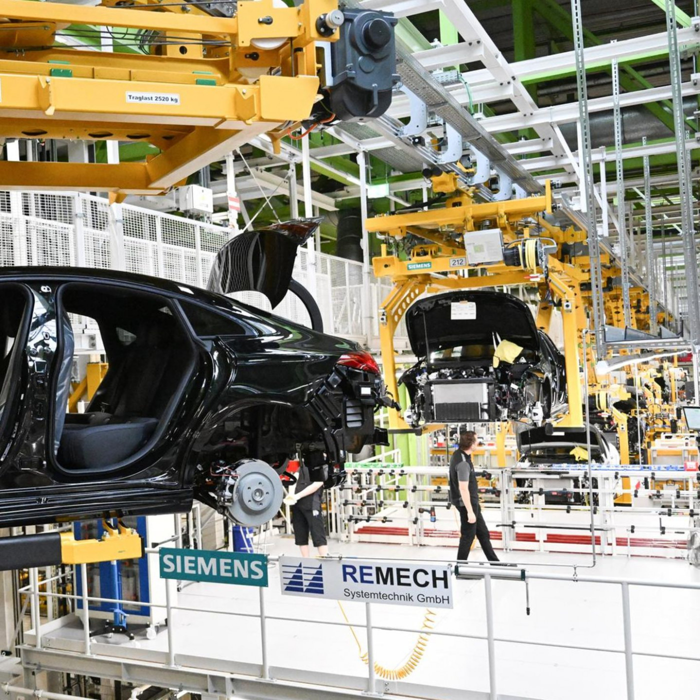 "In zwei Wochen wird es eng mit der Autoproduktion"