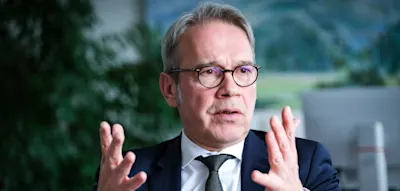 Innenminister wirft AfD vor, für Moskau zu spionieren – Anfragen glichen „Auftragsliste des Kremls“