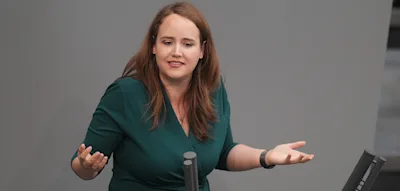 „Untergräbt Vertrauen in den Rechtsstaat“ – Ricarda Lang springt Norbert Bolz zur Seite