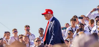 „Das nenne ich einen Patrioten“ – Spender überweist 130 Millionen Dollar für Soldatengehälter