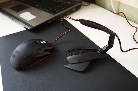 Maus-Bungee für Gamer: Macht verhedderten Kabeln den Garaus