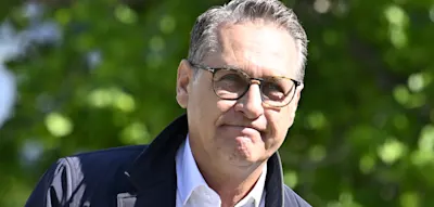 Österreichs Ex-Vizekanzler wegen Untreue angeklagt