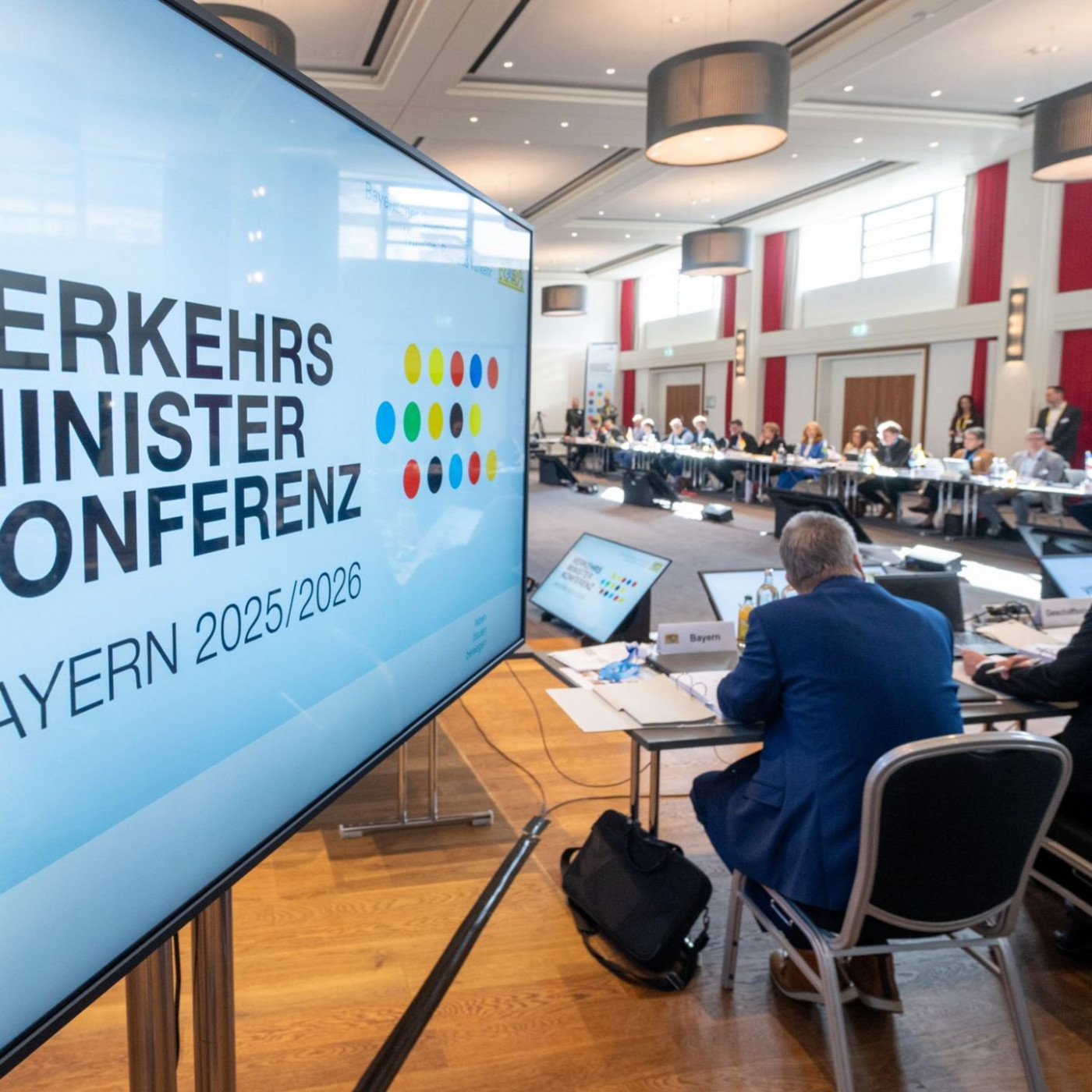 Auto, Bahn, D-Ticket - die Beschlüsse der Verkehrsminister