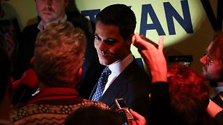 Wilders und Linksliberale nach neuen Hochrechnungen gleichauf