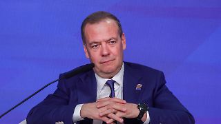 Medwedew und Belgiens Verteidigungsminister bepöbeln sich im Netz