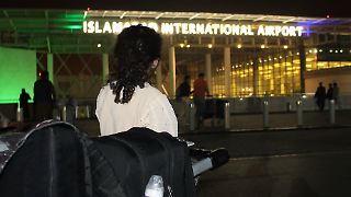 Einige besonders gefährdete Afghanen kommen nach Deutschland