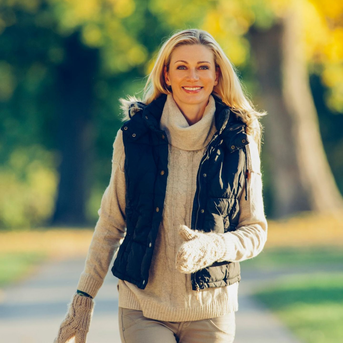 Beheizbare Weste für Frauen mit 5 Heizzonen heute 52 Prozent günstiger