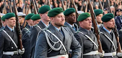 Einigung im Wehrdienst-Streit – Alle 18-jährigen Männer müssen zur Musterung