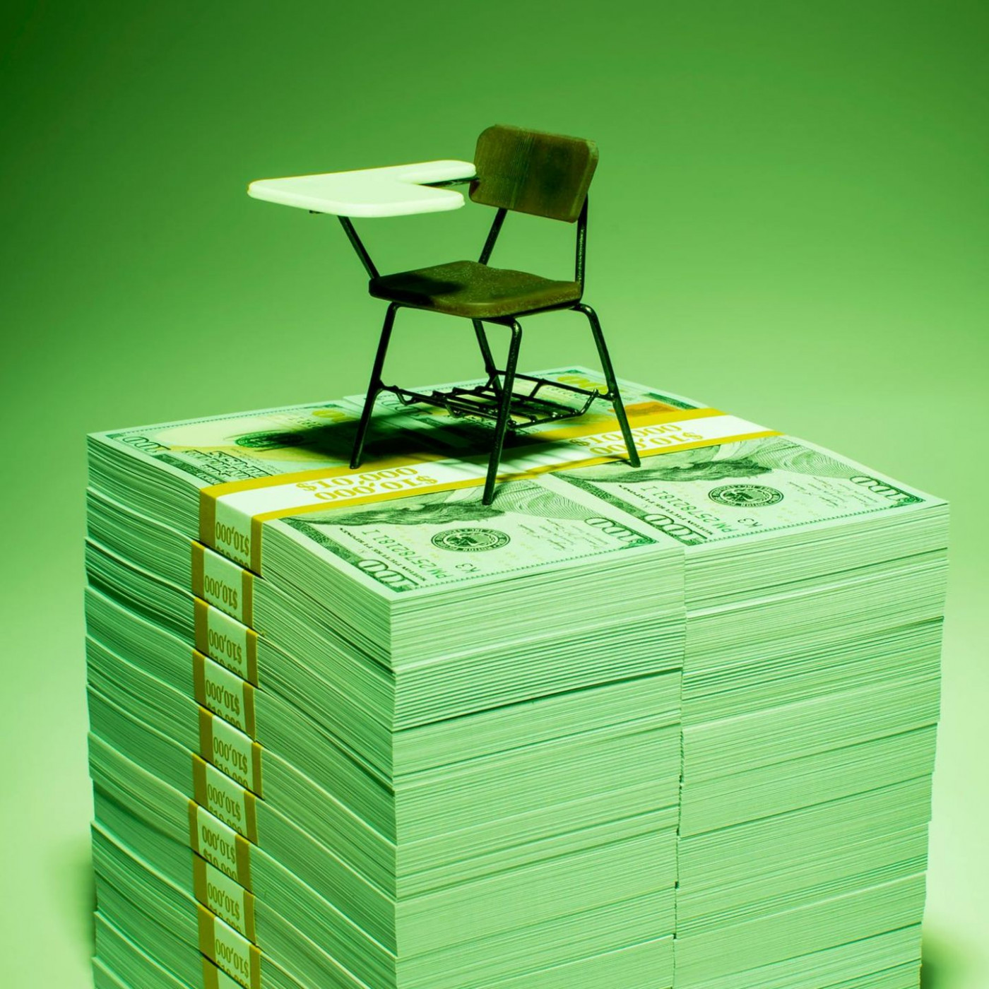 Bekommen Beamte im Ruhestand wirklich so viel mehr als Rentner?