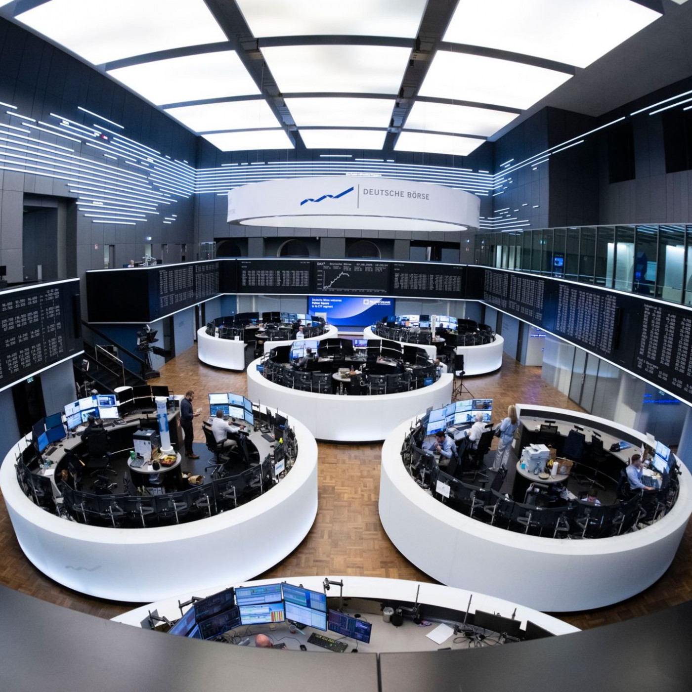 Trotz Autokrise: Dax-Konzerne machen in Summe mehr Gewinn