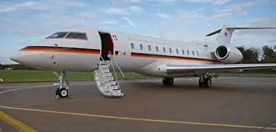 Flugzeugpanne bei Regierungsflieger – Minister muss zwei Stunden nach Start umkehren