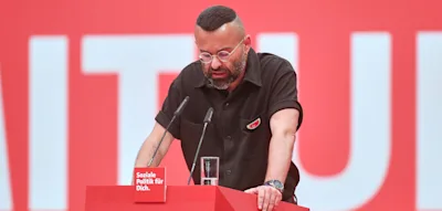 Migrationspolitik der „Abschottung“ – SPD-Politiker Mehmed König tritt aus Partei aus