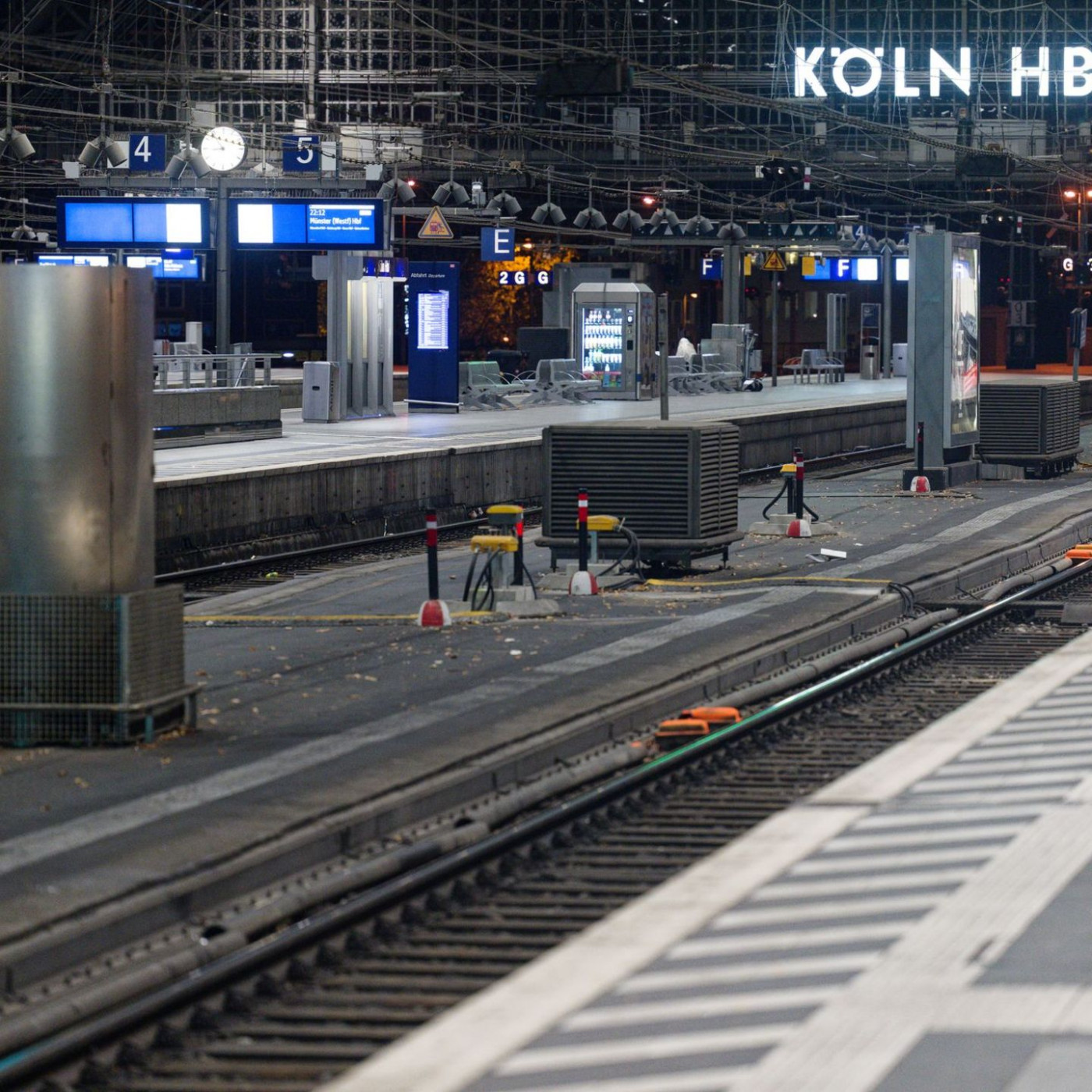 Nach Sperrung bald wieder normaler Bahn-Betrieb in Köln