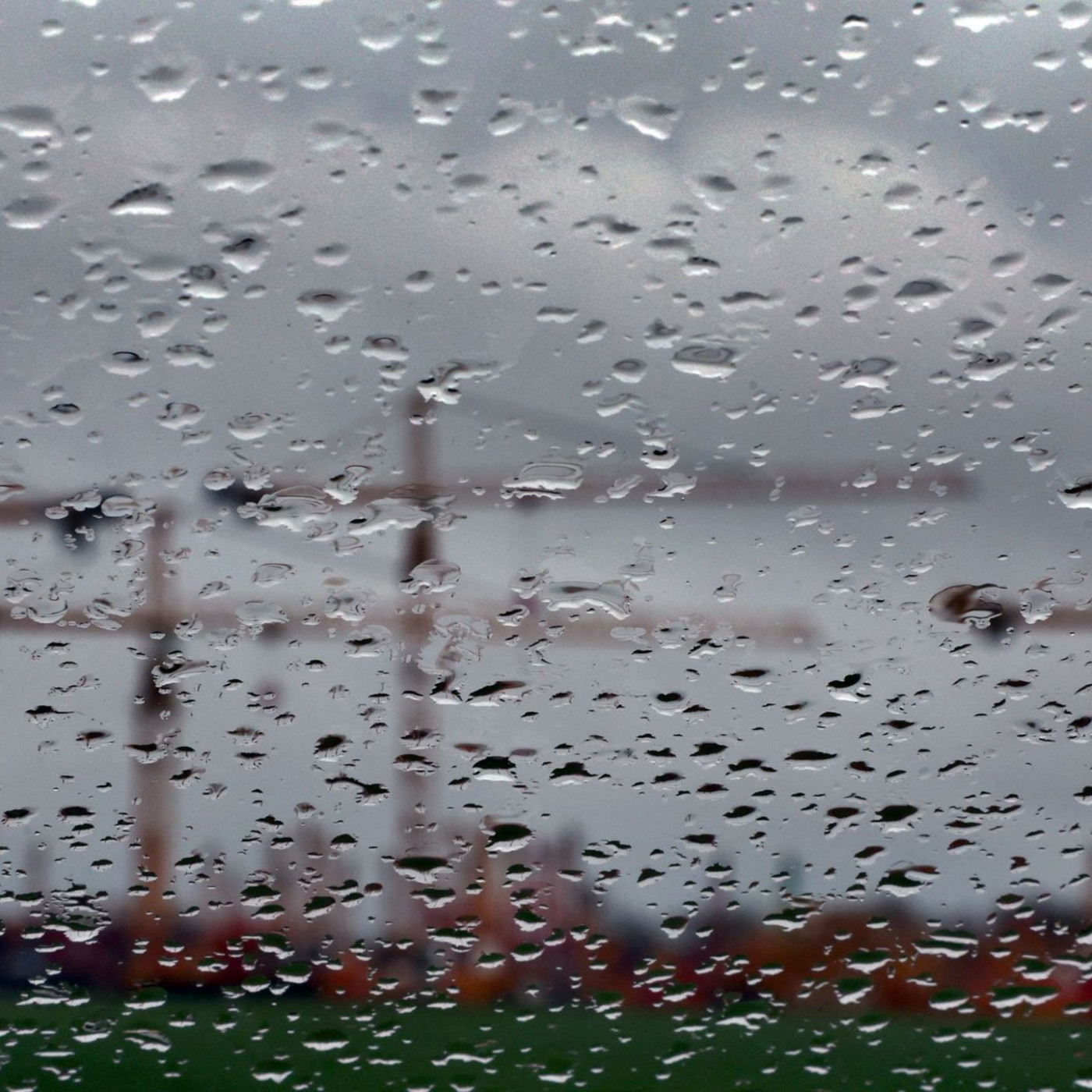 Trübe Aussichten: Mittelstand bremst Investitionen