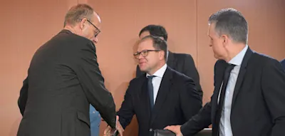 „Partycrasher“ – Eklat zwischen Merz und Umweltminister Schneider