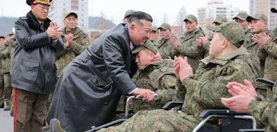„Massenhaftes Heldentum“ – Kim Jong-un feiert die Rückkehr von Soldaten aus Ukraine-Krieg