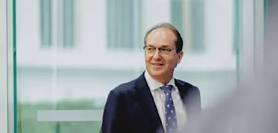 Dobrindt l&auml;sst 16.000 syrische Asylf&auml;lle pr&uuml;fen &ndash; R&uuml;ckkehrer m&uuml;ssen mit Entzug des Status rechnen