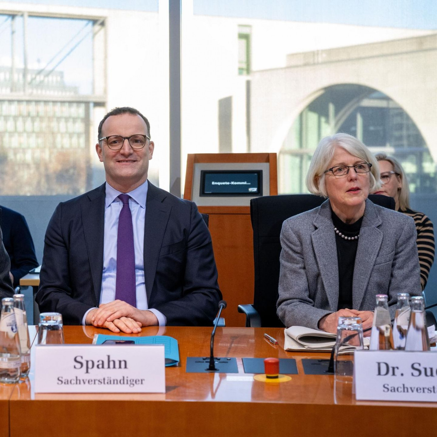 "Es wurde ohne Verstand Geld durch den Schornstein gejagt"