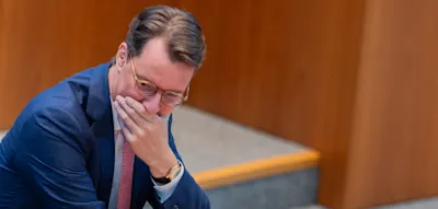 SPD wirft W&uuml;st Arroganz und &bdquo;respektloses Desinteresse&ldquo; am Parlament vor