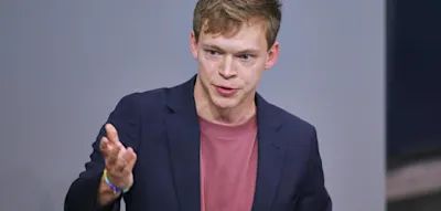 Gr&uuml;ne und Linke fordern Ersatztermine f&uuml;r Feiertage an Wochenenden