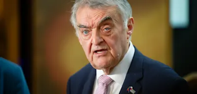 &bdquo;Falls meine Partei meint, man m&uuml;sse da umdenken, dann bin ich weg&ldquo; &ndash; Reul droht mit CDU-Austritt