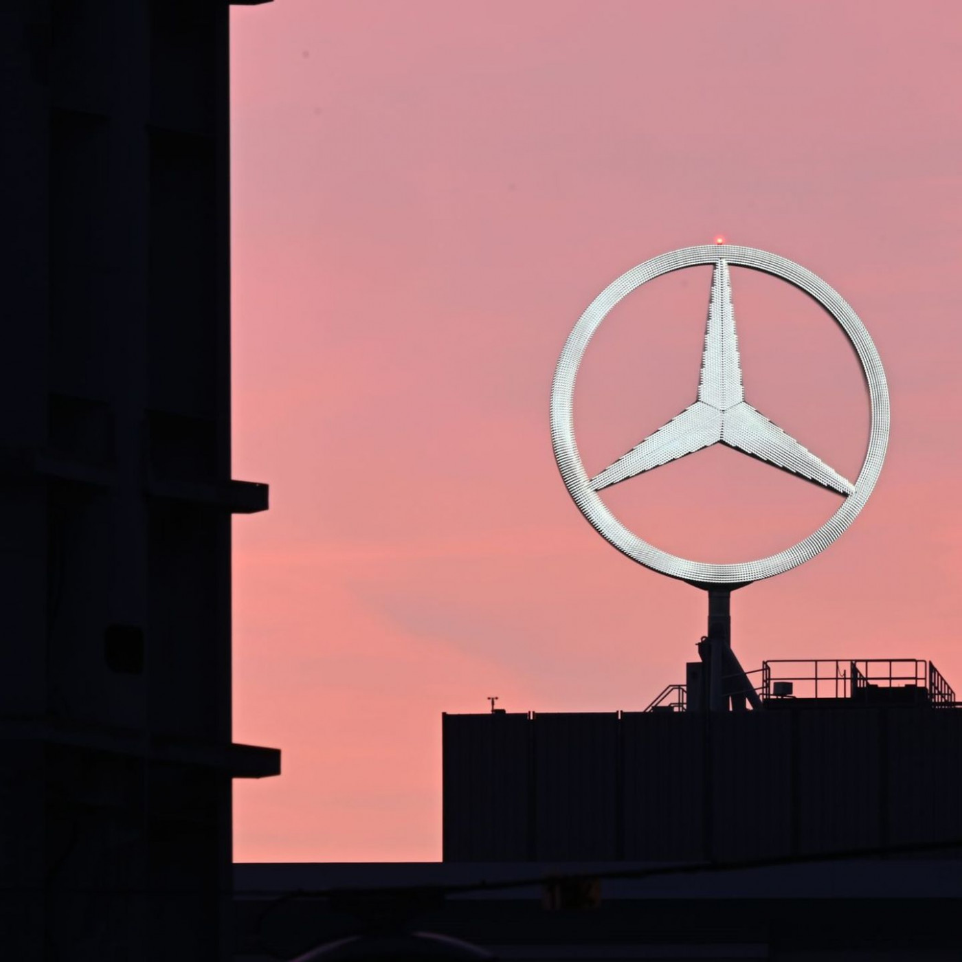 Mercedes-Benz: Millionen-Vergleich im Diesel-Streit