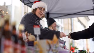 Schlechtes Weihnachtsgesch&auml;ft: "Menschen halten sich zur&uuml;ck im Konsum"