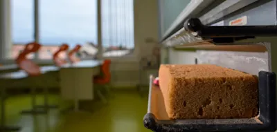 &bdquo;Ich muss nicht neutral sein&ldquo; &ndash; Schulleiter verteidigt Praktikumsverbot bei AfD