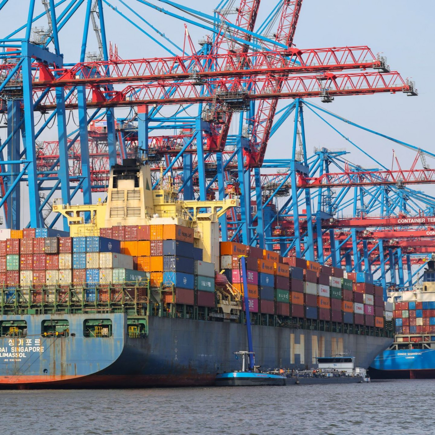 Bund k&uuml;ndigt Initiativen f&uuml;r maritime Wirtschaft an