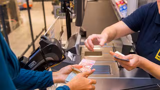 Alles teurer: Menschen schr&auml;nken sich bei Lebensmitteln st&auml;rker ein