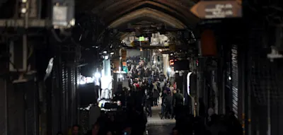 Drei Tote nach Protesten im Iran &ndash; Pr&auml;sident gibt Staat und Banken die Schuld